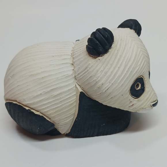 Artesania Rinconada Black White Lying Down Panda Bear Clay Figurine 2.5” Uruguay - Picture 2 of 5